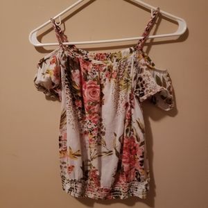 Spagetti strap off the shoulder floral shirt.